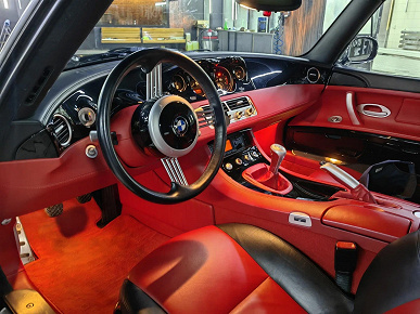 Редкий родстер BMW Z8 продают в России по цене трех Land Cruiser 300